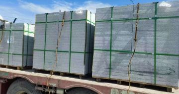 重庆 芝麻白花岗岩地铺石装车日常