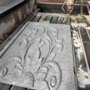 重庆 白麻别墅干挂雕花板