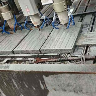 重庆 芝麻白花岗岩荔枝面盲道雕刻