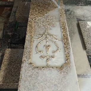 重庆 黄金麻花岗岩异形加工雕刻栏杆大柱