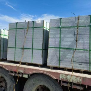 重庆 芝麻白花岗岩地铺石装车日常