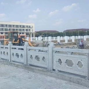 重庆 白麻花岗岩荔枝面河道栏杆