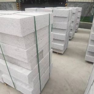 重庆 白麻花岗岩路沿石，立缘石，平缘石，路牙石，道牙石，马路牙子等