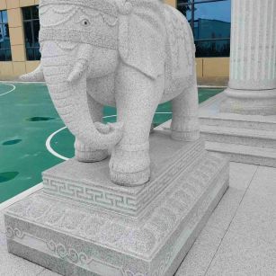 重庆 白麻花岗岩动物异形石雕-大象