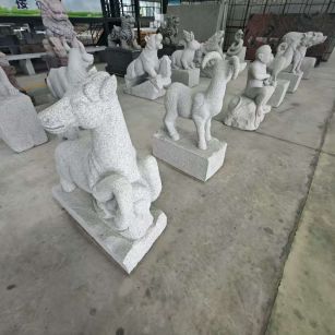 重庆 芝麻白花岗岩造型立体雕刻——十二生肖