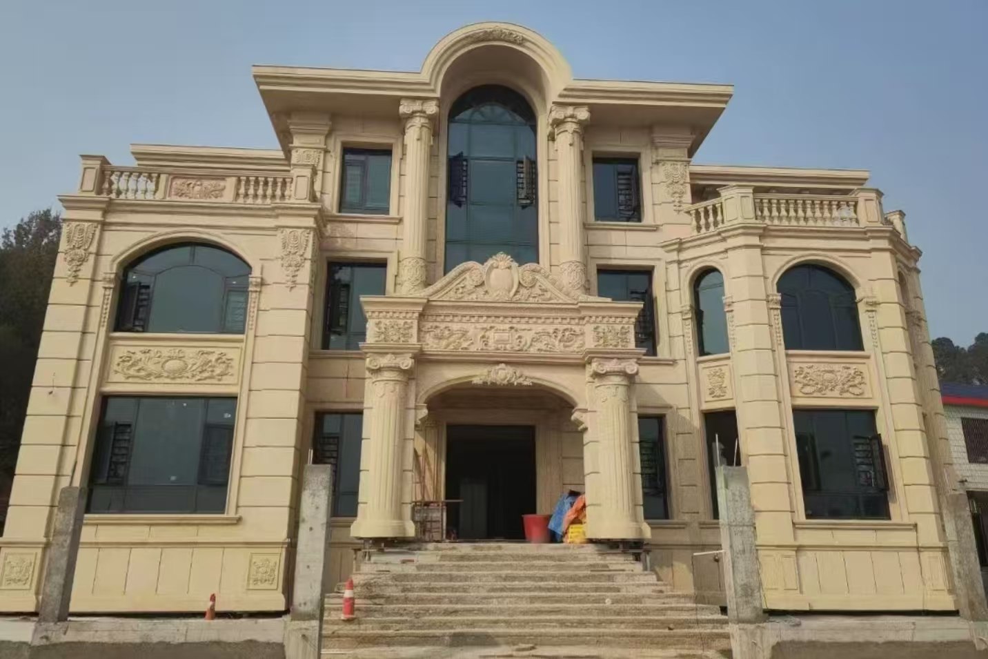 重庆 黄金麻花岗岩别墅外墙干挂