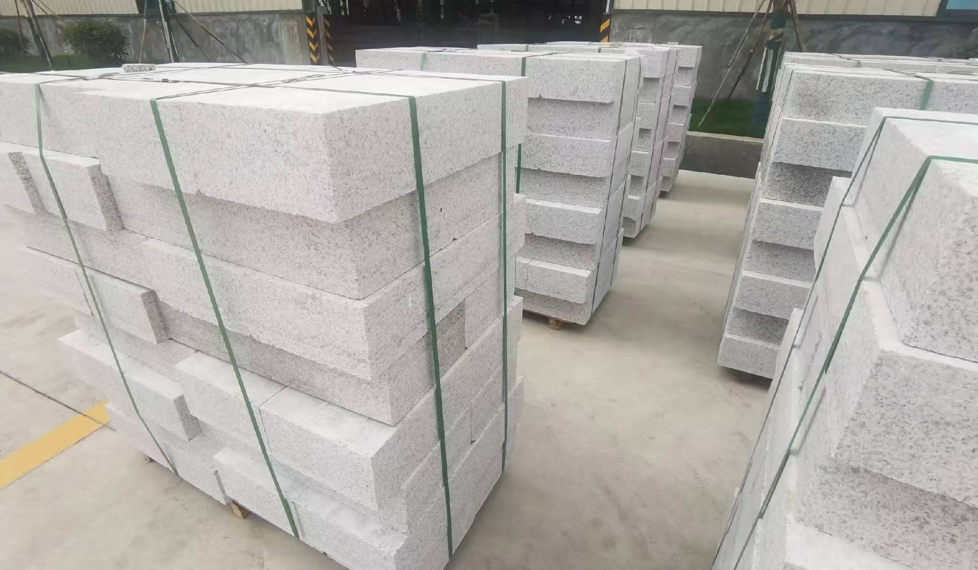 重庆 白麻花岗岩路沿石，立缘石，平缘石，路牙石，道牙石，马路牙子等