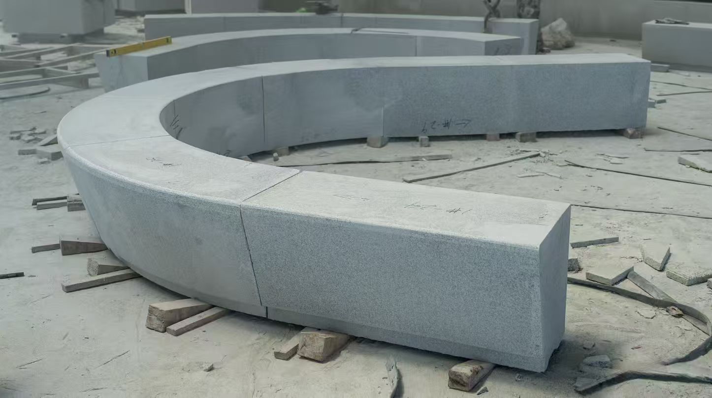 重庆 芝麻白花岗岩光面弧形坐凳