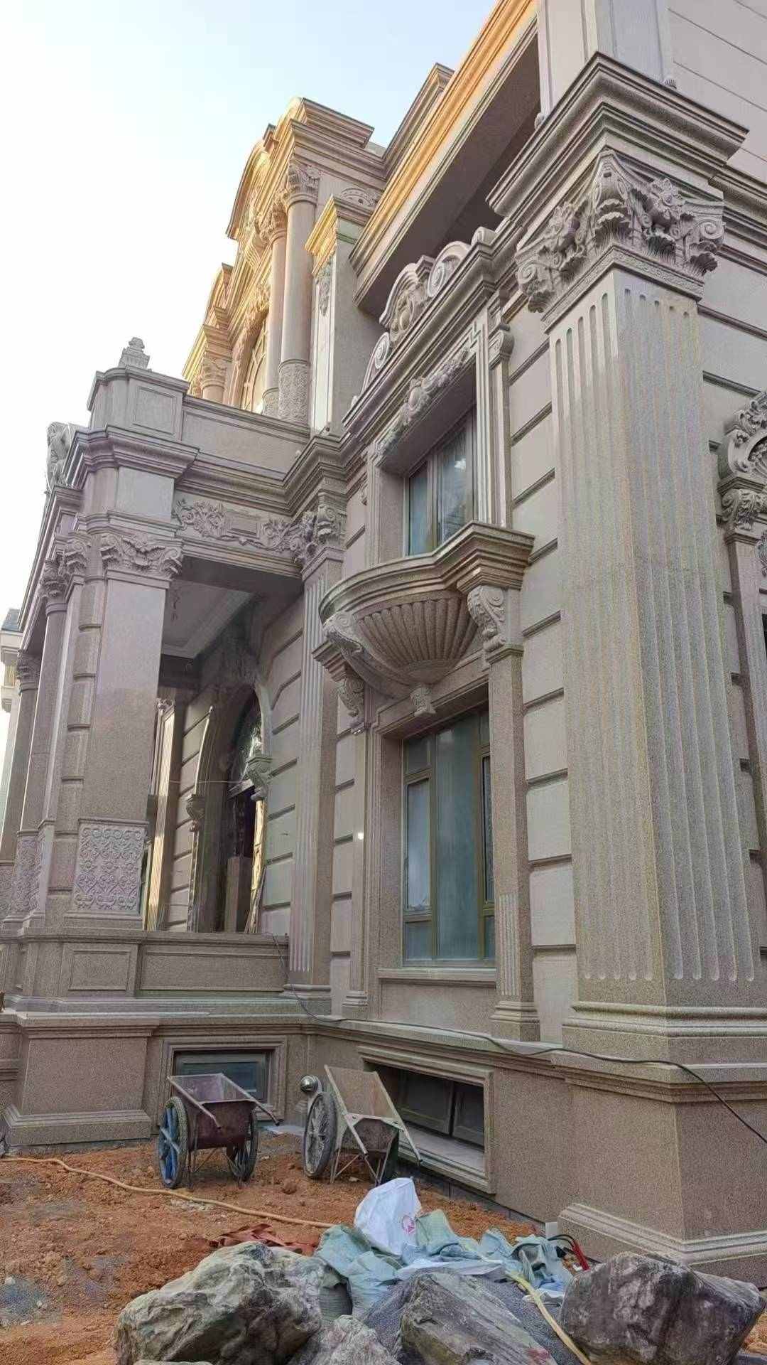 重庆 黄金麻花岗岩光面别墅外墙干挂施工完成