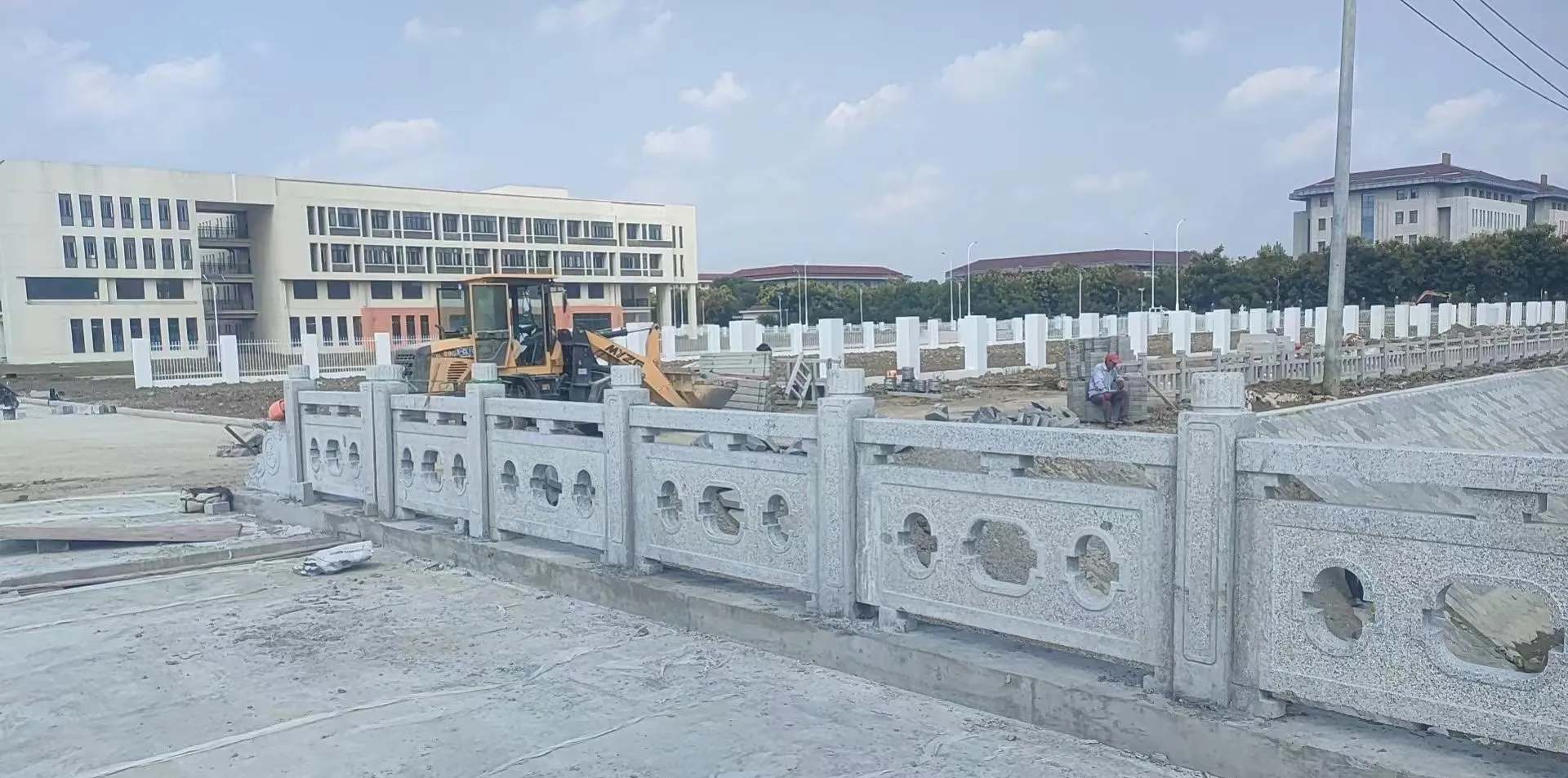 重庆 白麻花岗岩荔枝面河道栏杆