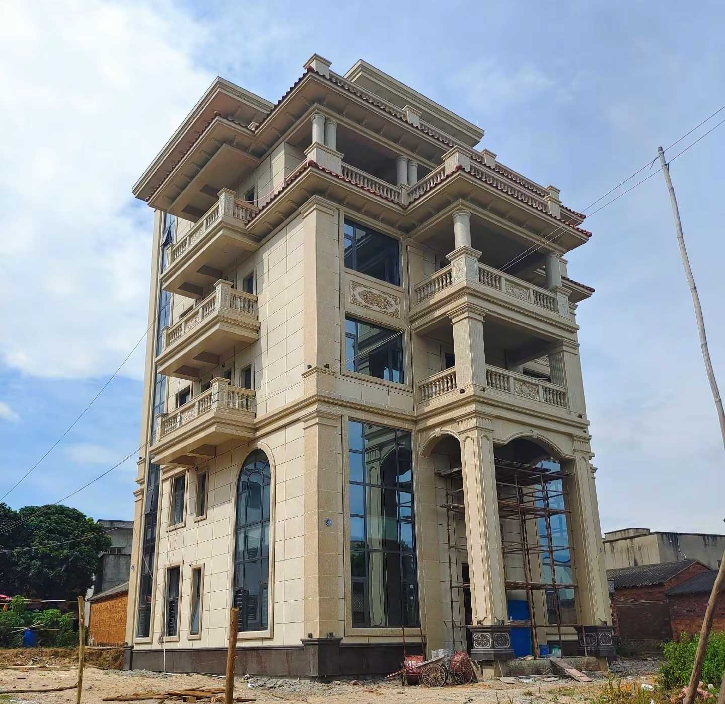 重庆 黄金麻花岗岩石材别墅外墙干挂搭配（雕花栏杆花瓶柱门楼罗马柱）