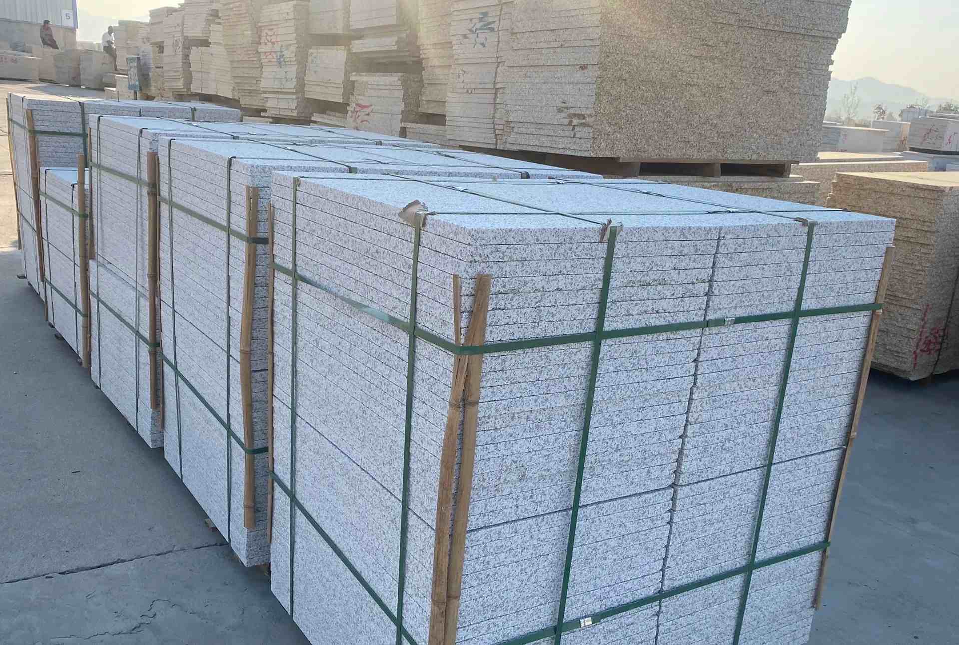 重庆 白麻花岗岩荔枝面地铺石